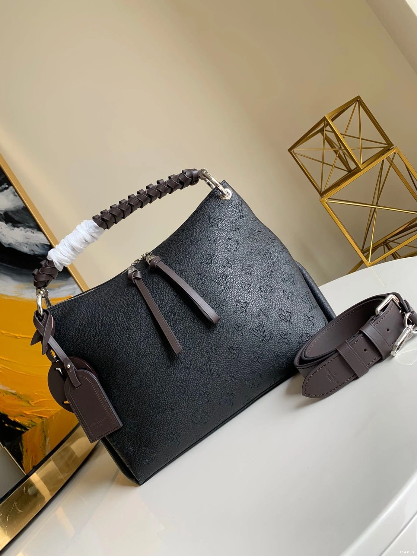 HOBO LOUIS MM VUITTON BEAUBOURG 0822